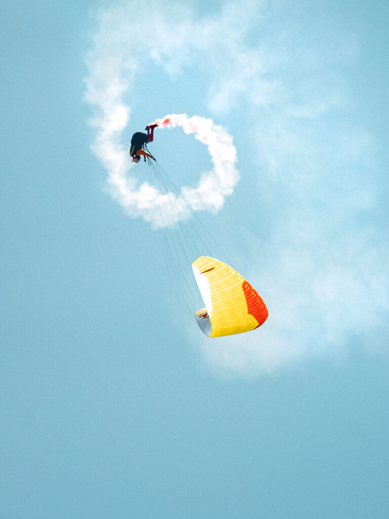 Syncro Paraglide Acro Show - Christian Maurer (SUI) + Michael Maurer (SUI) by ondrej kolacek