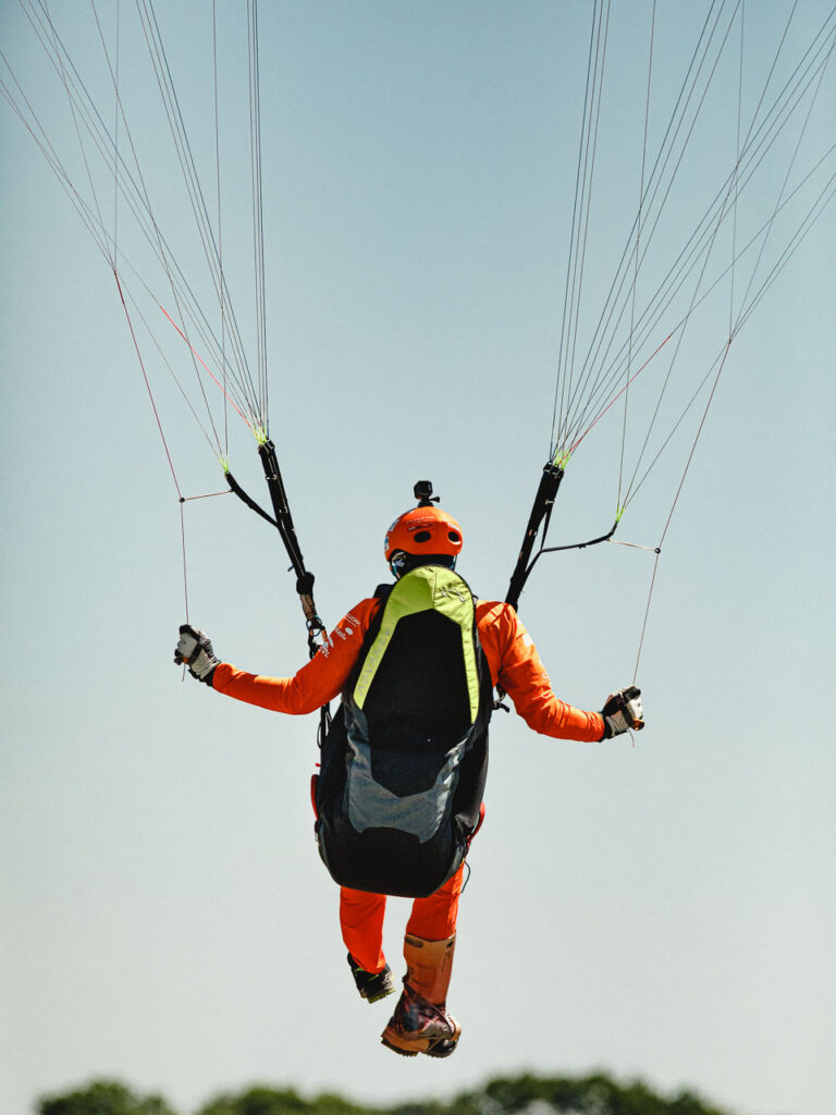 Syncro Paraglide Acro Show - Christian Maurer (SUI) + Michael Maurer (SUI)